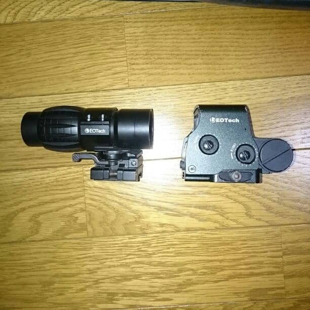 EOTech EXPS3レプリカとEOTech G33ブースター