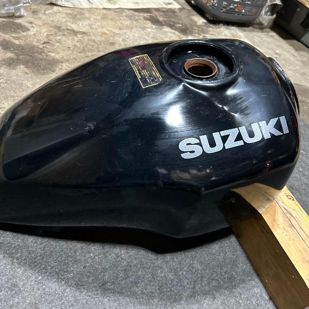 GSX400 インパルスSUZUKI バイクタンク 黒