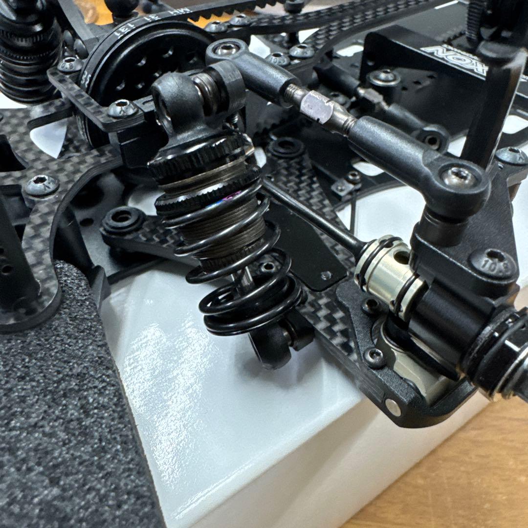 アソシ AXON TC10/3 アルミシャーシ