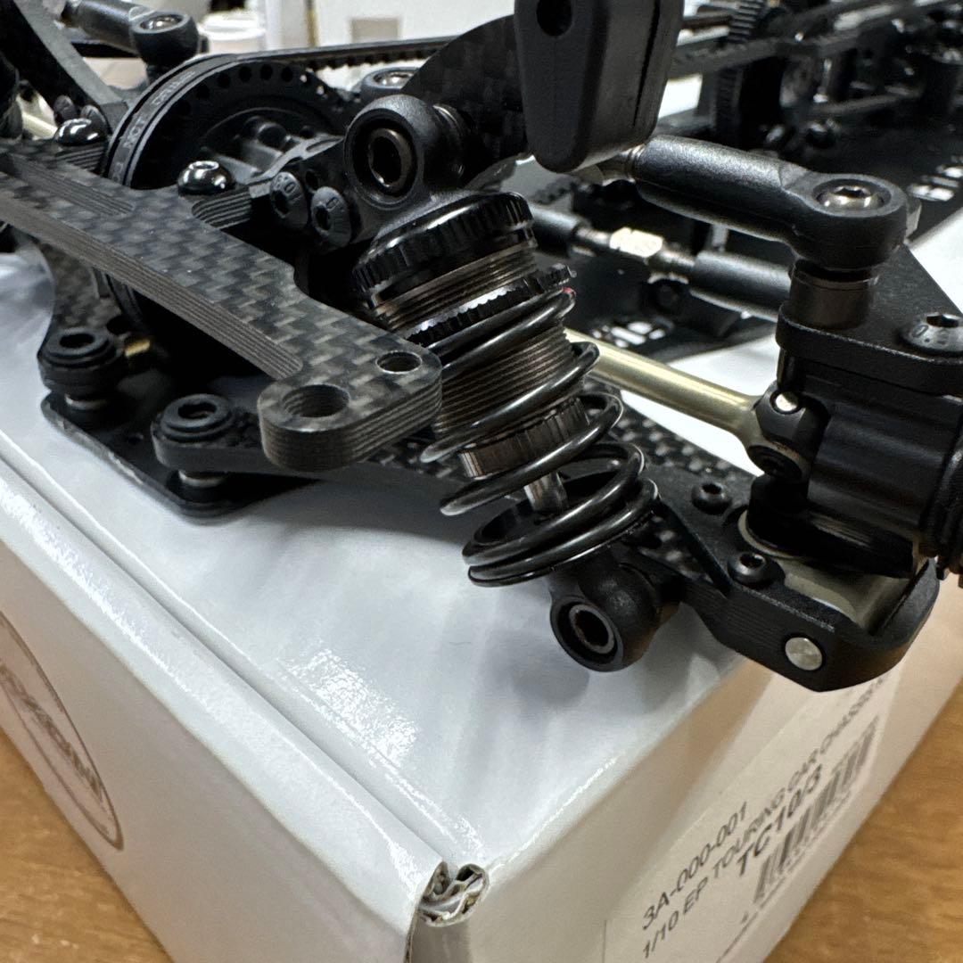 アソシ AXON TC10/3 アルミシャーシ