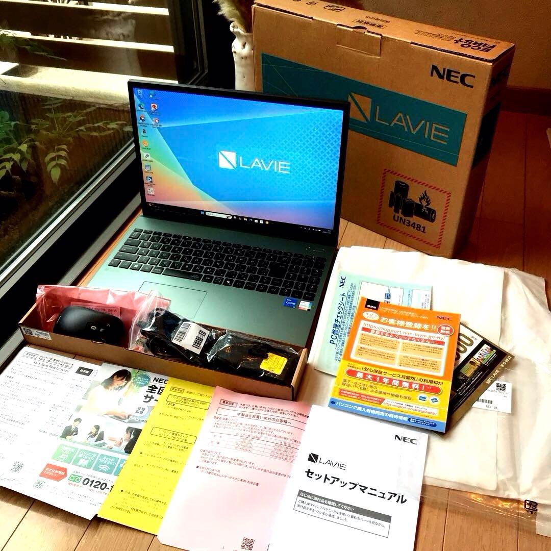 美品NEC LAVIE N1655/J【2025年製】(Office 2024)