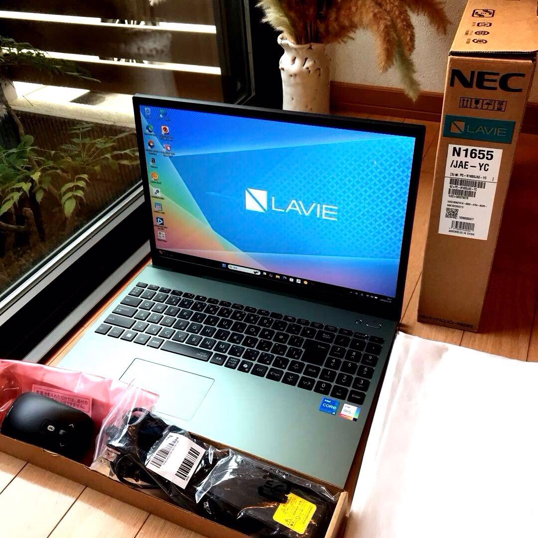 美品NEC LAVIE N1655/J【2025年製】(Office 2024)