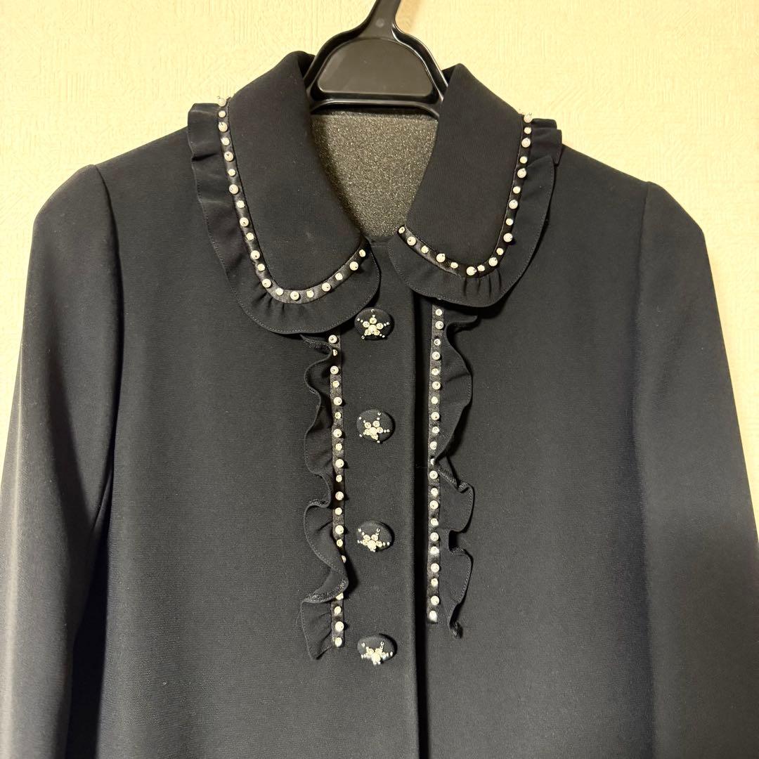 Xmasセール: miu miu ミュウミュウ フリル付き黒チェスターコート