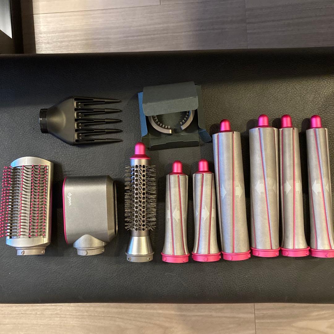 Dyson airwrap ヘアドライヤー 各種アタッチメント付き