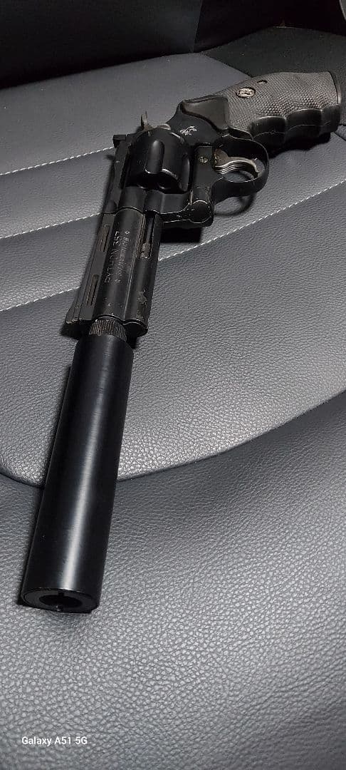 東京マルイ コルトパイソン357マグナム4インチ リボルバー サプレッサー付き