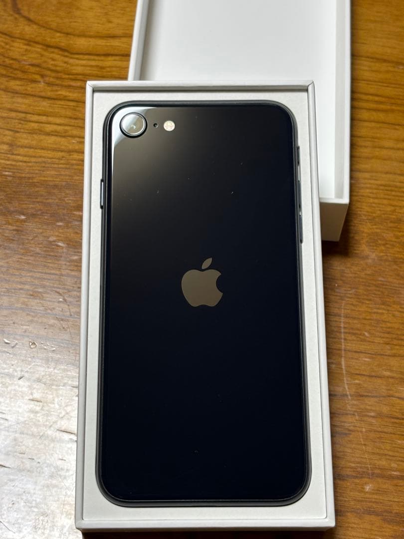 【美品】iPhoneSE 第3世代 128G ブラック本体 箱付き SIMフリー