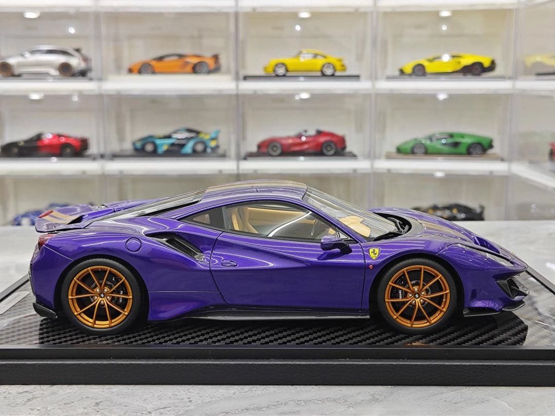 入手困難 BBR モデル 1/18 フェラーリ 488 ピスタ 限定30台