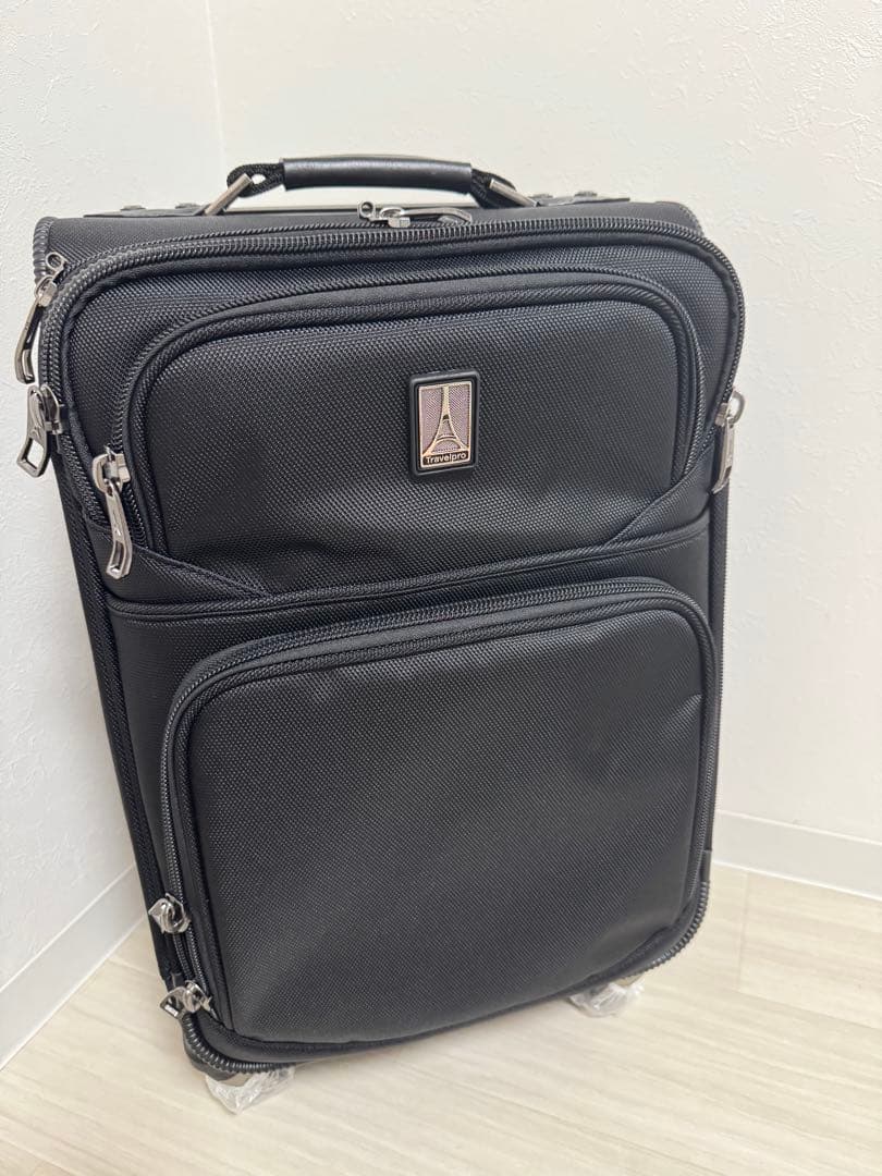 Travelpro FlightCrew5 キャリーケース 新品未使用