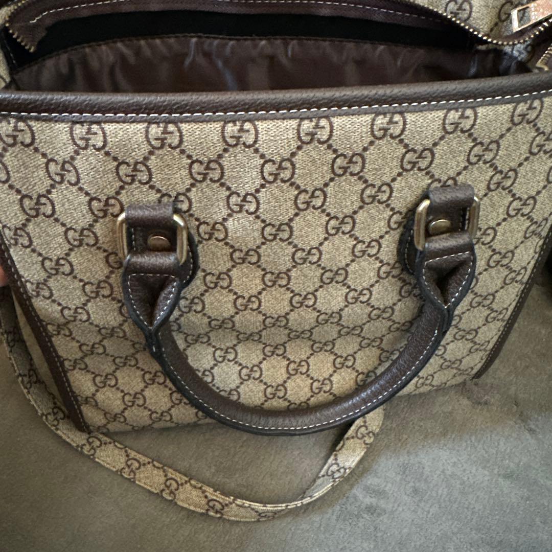 GUCCI GGキャンバス ショルダーバッグ