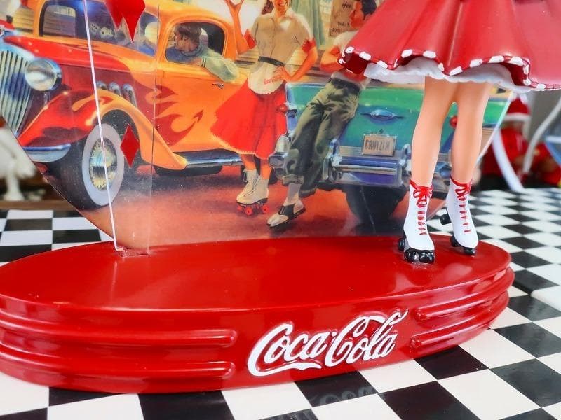 コカコーラ アメリカンダイナーウェートレス 50s フィギュア ＆ プレート