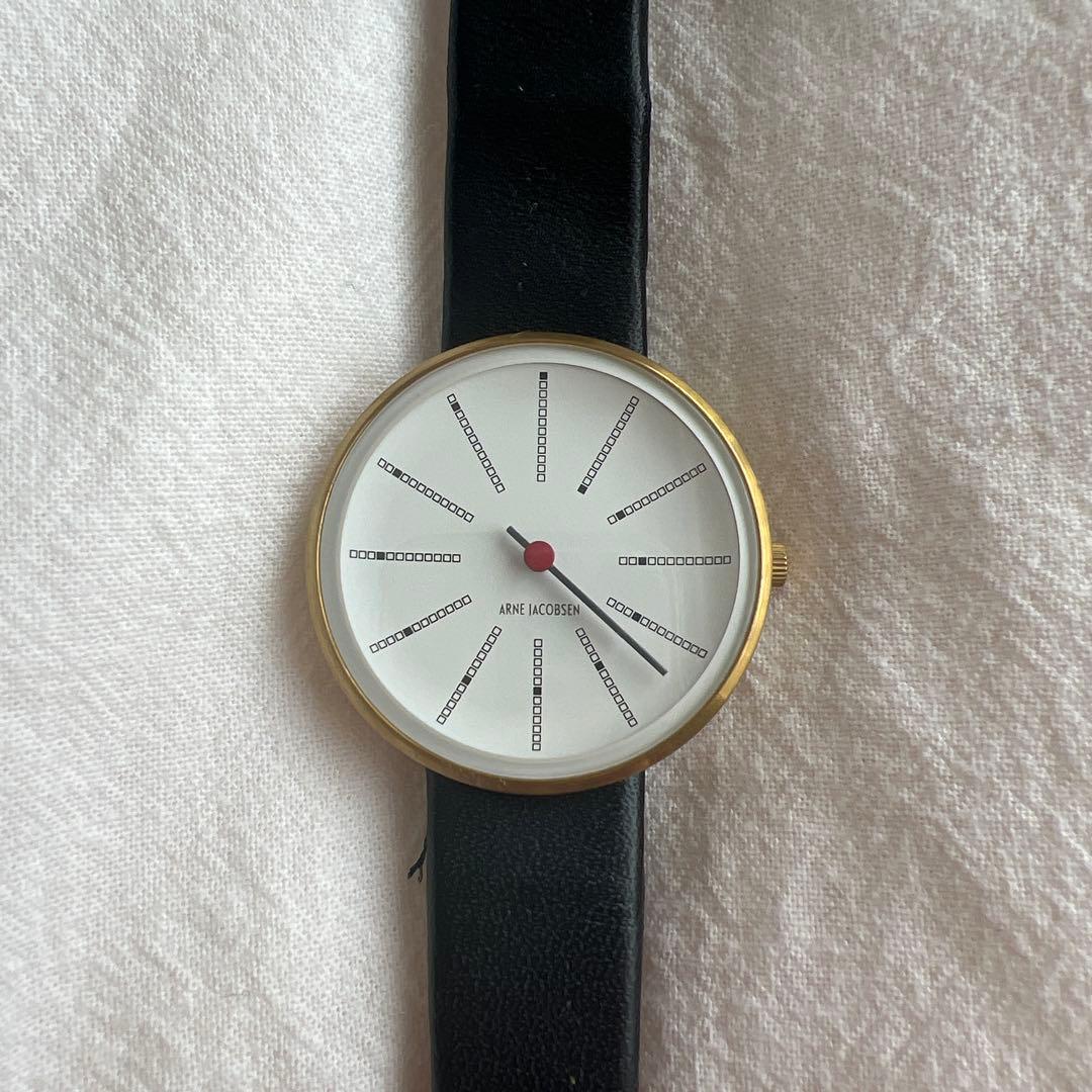 ARNE JACOBSEN レザーベルト時計 バンカーズ