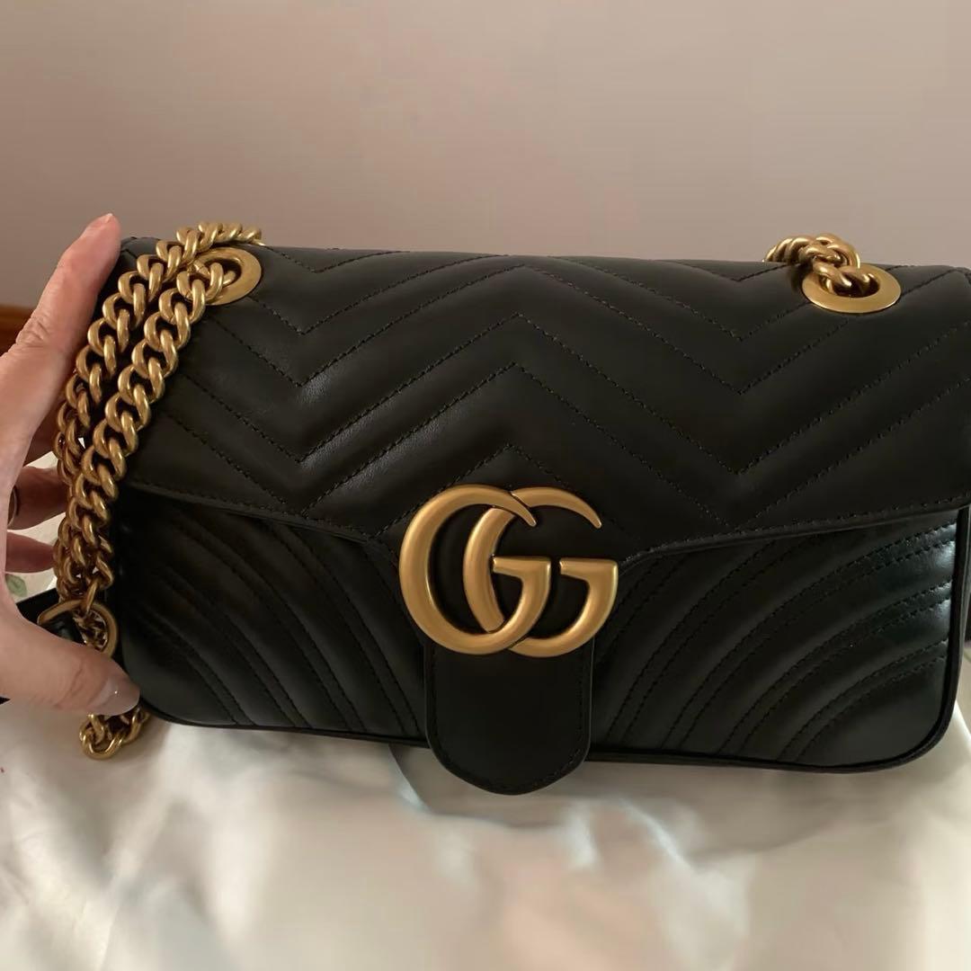 マーモントブラックショルダーバッグ