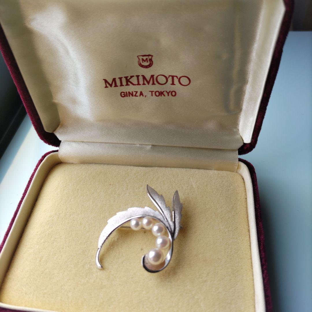 MIKIMOTO 真珠 リーフモチーフ ブローチ