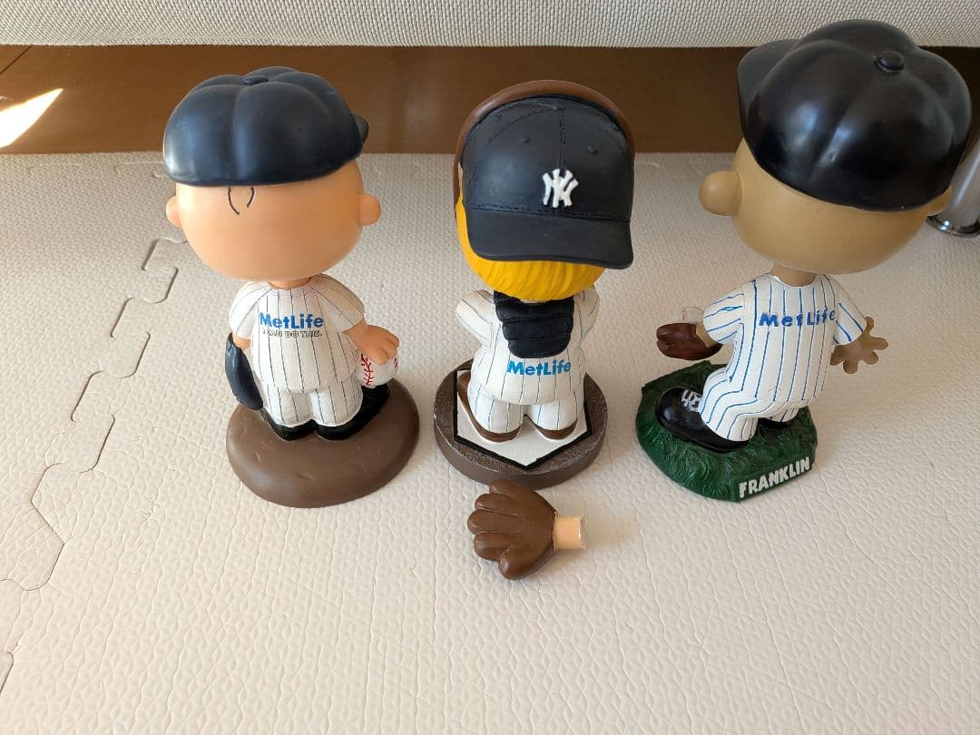 チャーリーブラウン　ボブルヘッド　フィギュア　フランクリン　シュローダー