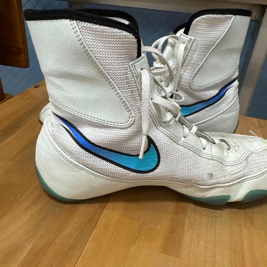Nike ボクシングシューズ ハイカット ホワイト/ピンク