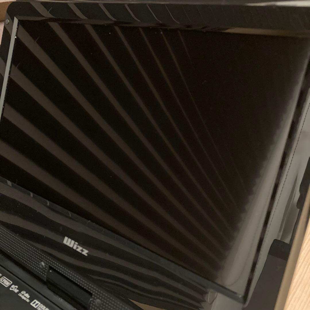 Wizz 10.1インチ ポータブルDVDプレーヤー DB-PW1055X