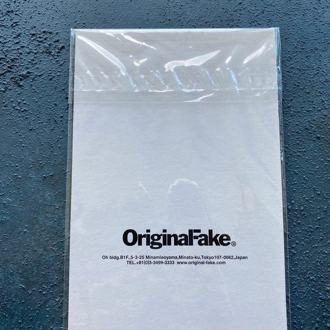 新品未使用 KAWS オリジナルフェイク 限定品 ノベルティー ジグソーパズル