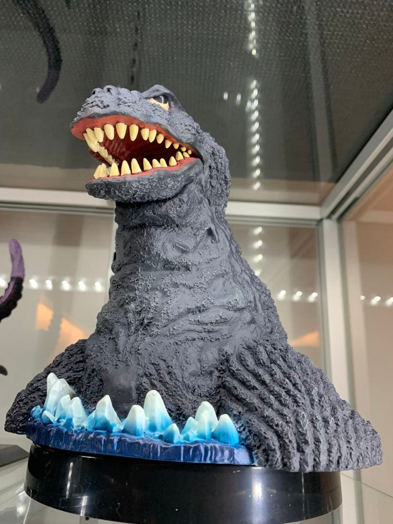 ゴジラ　胸像　キングコング対ゴジラ