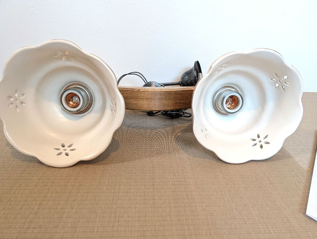 美品　コイズミ　AP 40043 L シャンデリア LED　ライト　アンティーク