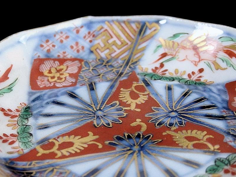 大聖寺伊万里　金襴手　桐に鳳凰　石畳紋の図　豆皿　E027AS-CTt