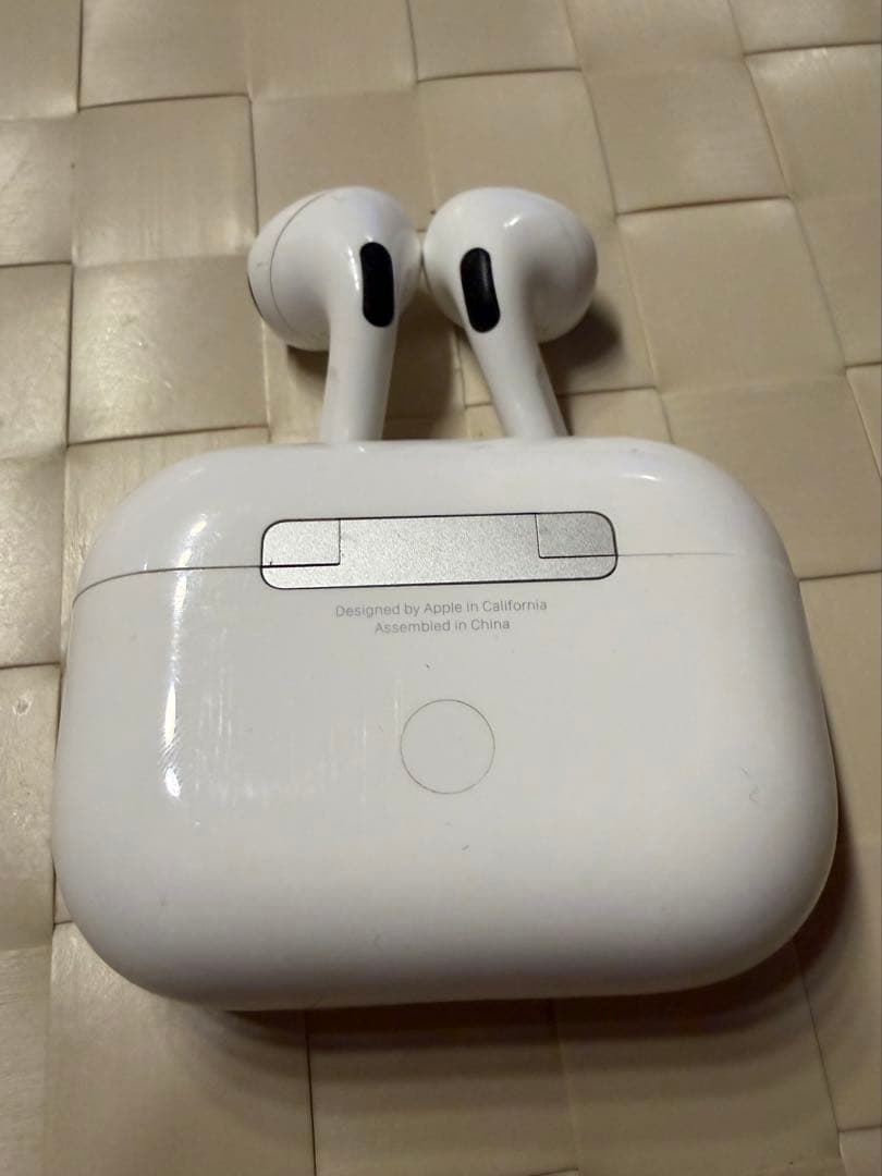 AirPods pro 第2世代 Apple Lightning 完動品 箱あり