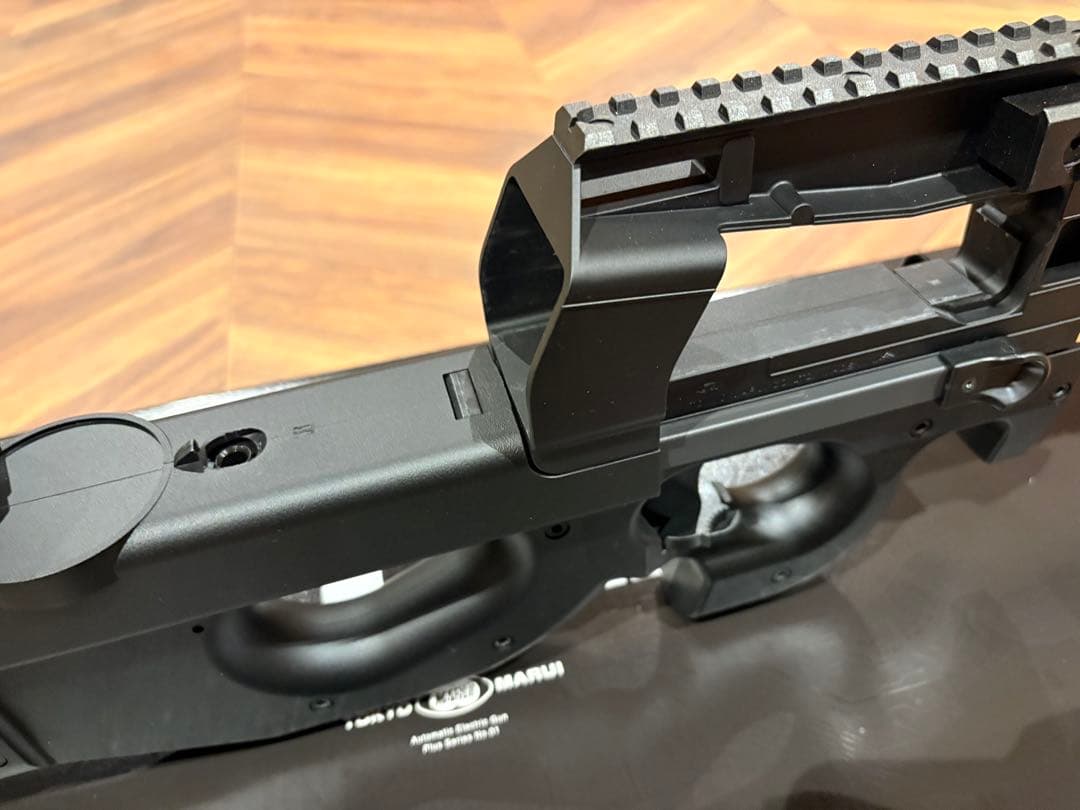 東京マルイ　P90プラス　P90+ サイレンサー　バッテリー・充電器　セット