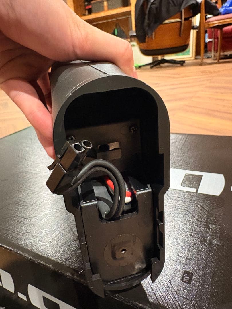 東京マルイ　P90プラス　P90+ サイレンサー　バッテリー・充電器　セット