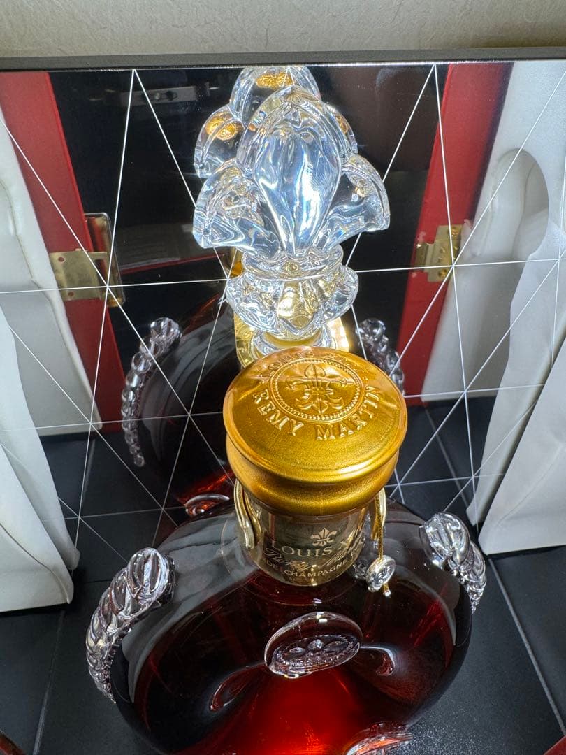 【超美品】シリアルナンバ一致　LOUIS XIII ブランデー クリスタルボトル