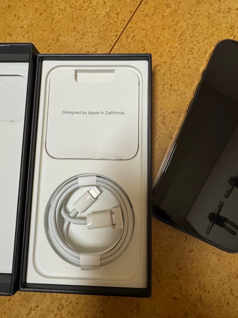 極美品 iPhone13Pro 1Tb