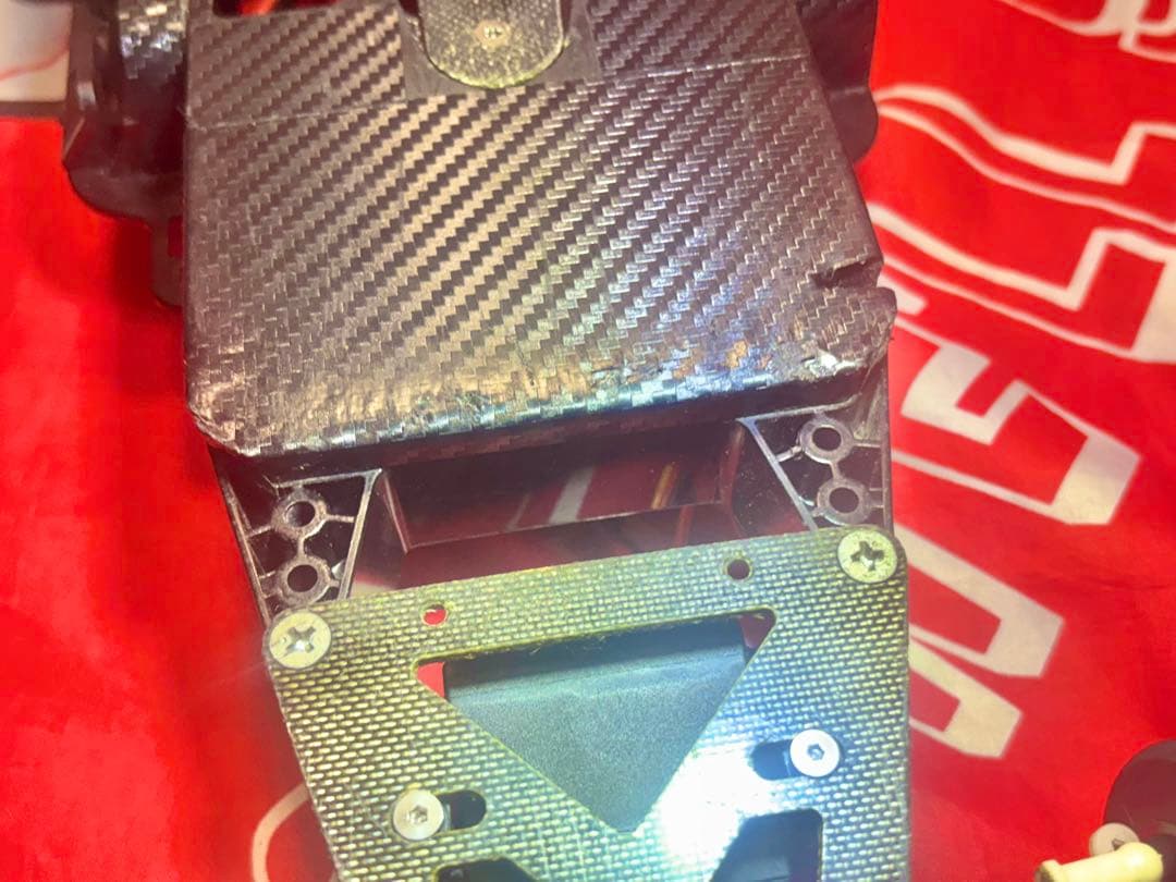 タミヤ Cカーシャーシとモーターとサーボ