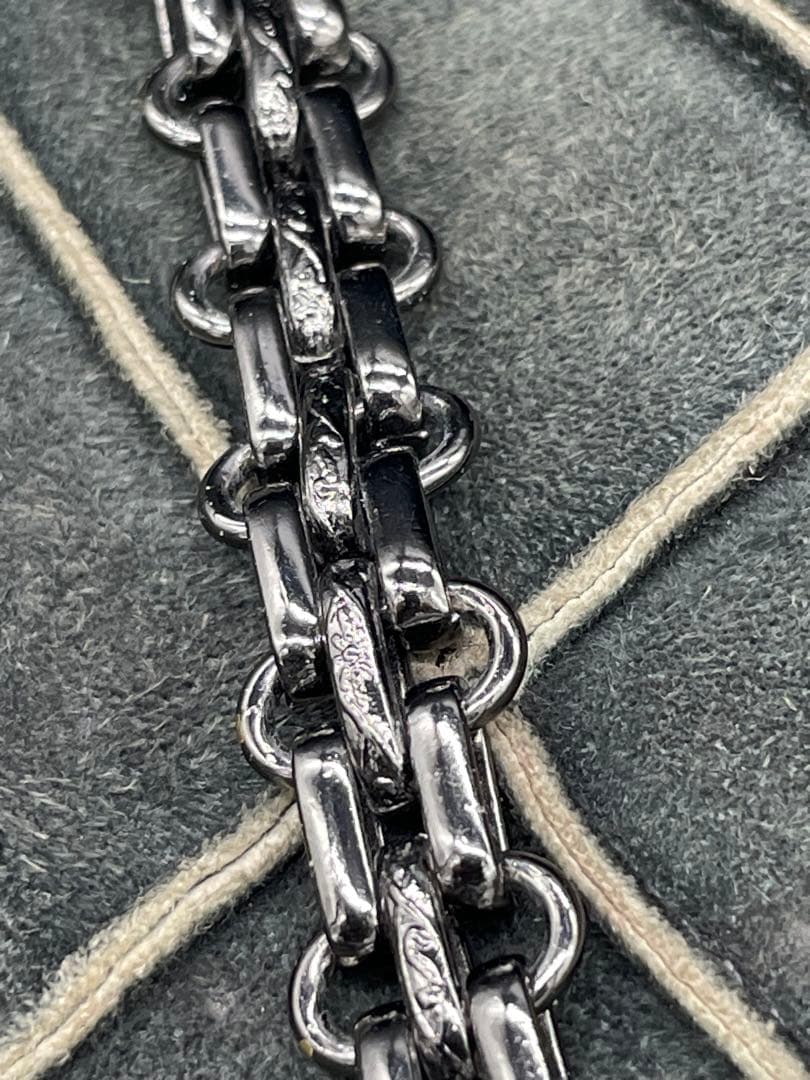 CHANEL シャネル　ムートン　チェーン　バッグ