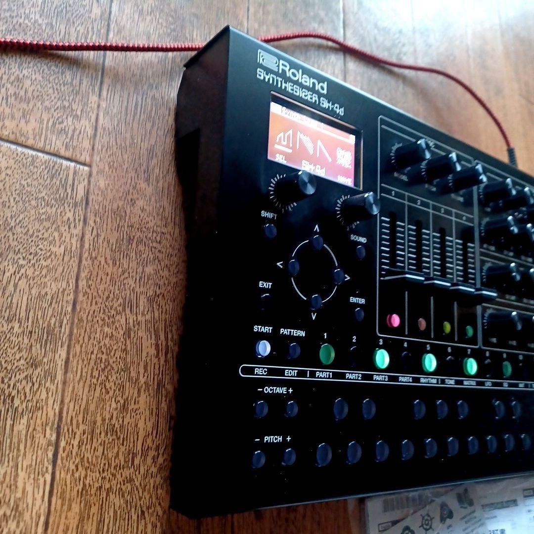鍵盤楽器 Roland Synthesizer SH-4D