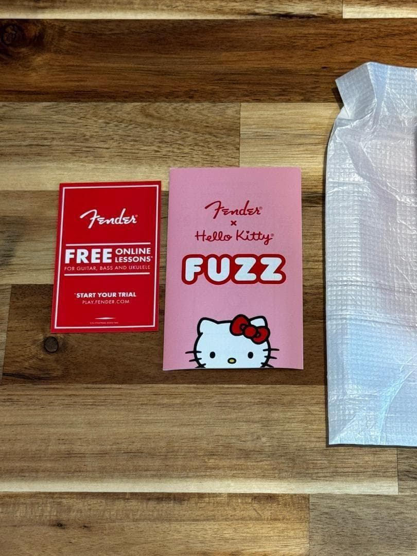 Fender Hello Kitty Fuzz ギター エフェクター