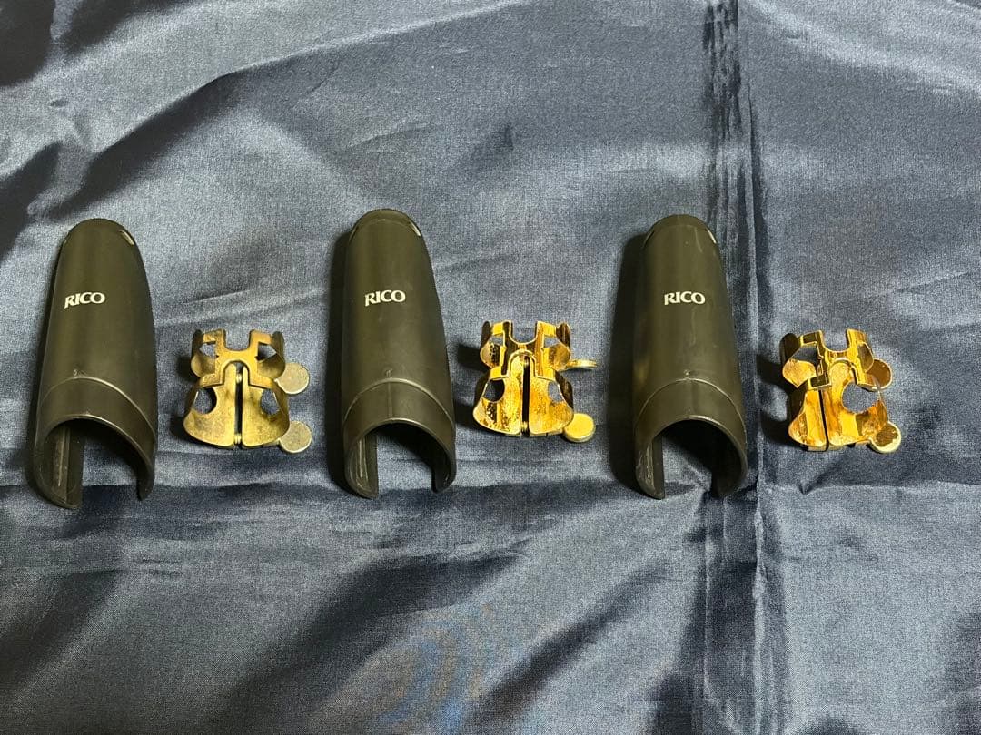 カ*ラ様 クラリネットマウスピース、リガチャー、リード他　15点セット