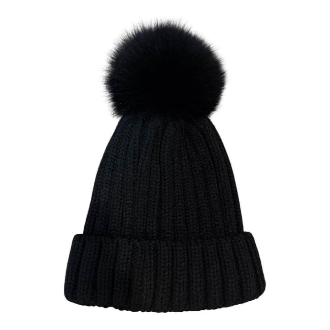 MONCLER ブラックニットキャップビーニーファー