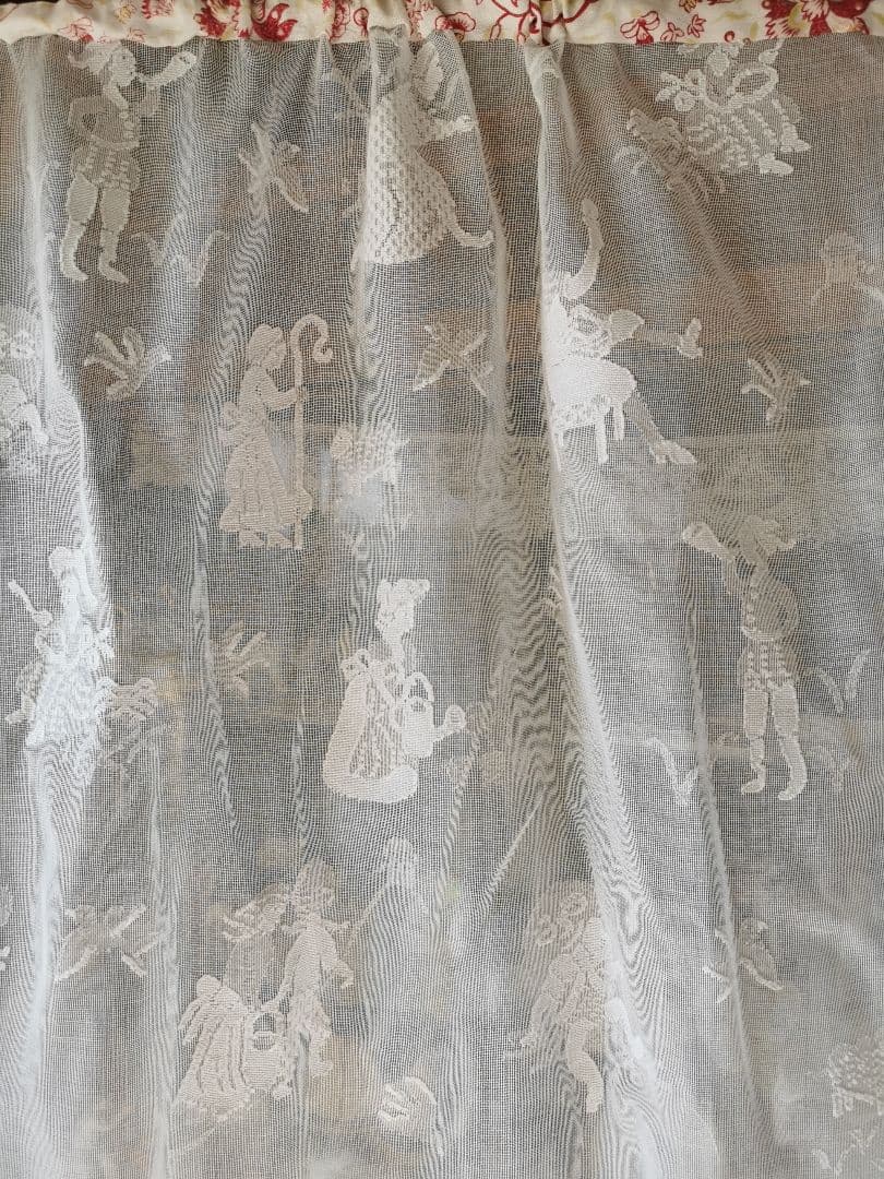 アンティーク お伽話 童話マドラスレースカーテンパネル ナーサリーライム 花更紗