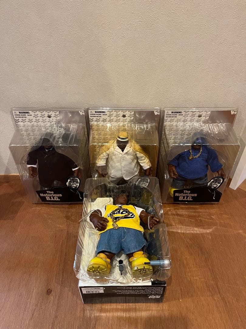 貴重　ノートリアス　ビギー　フィギュア　3体セット＋１体