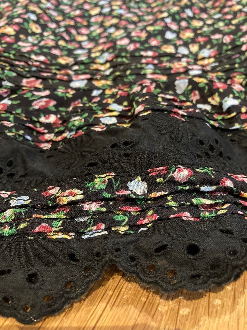 トリココムデギャルソン 花柄 キュロット