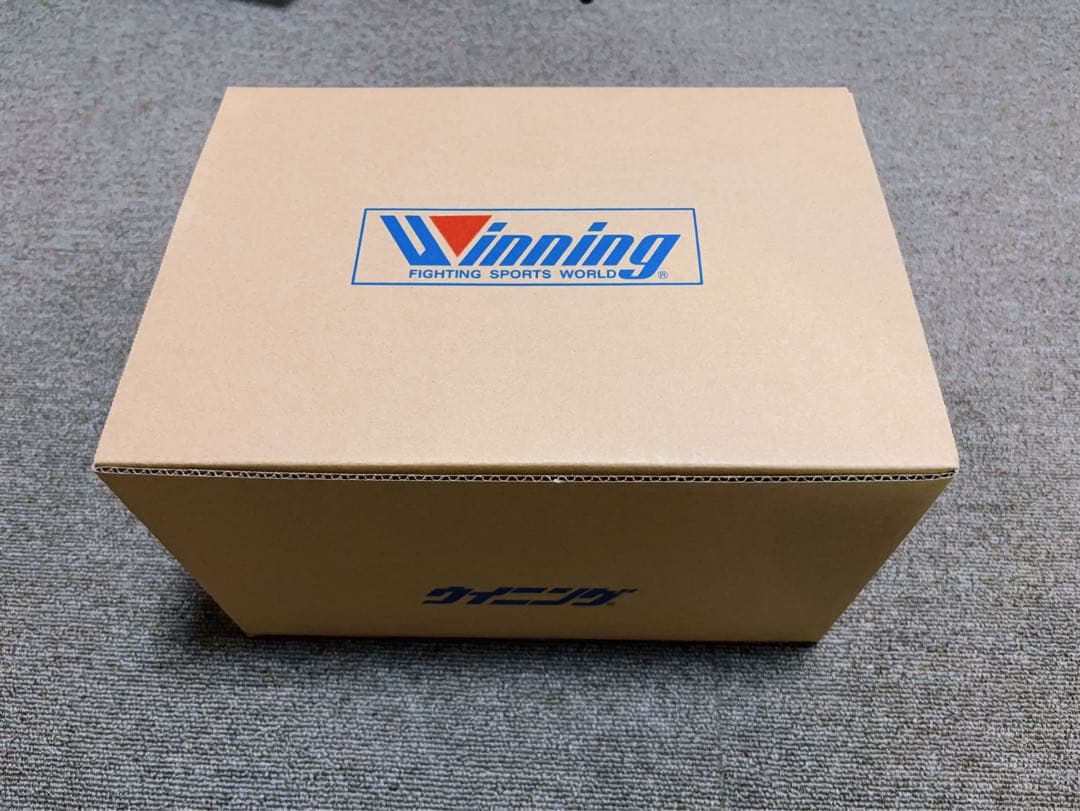 Winning ボクシンググローブ 14 oz レッド 紐式