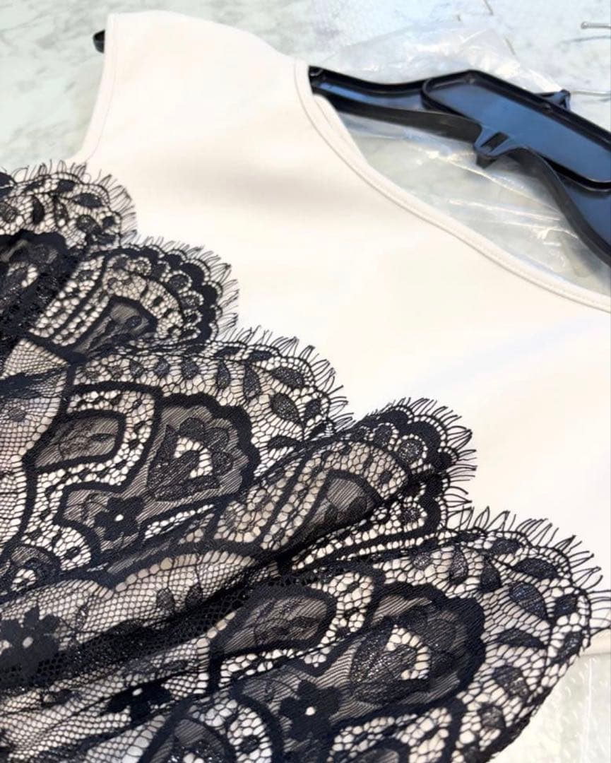 タダシショージ　レースワンピース