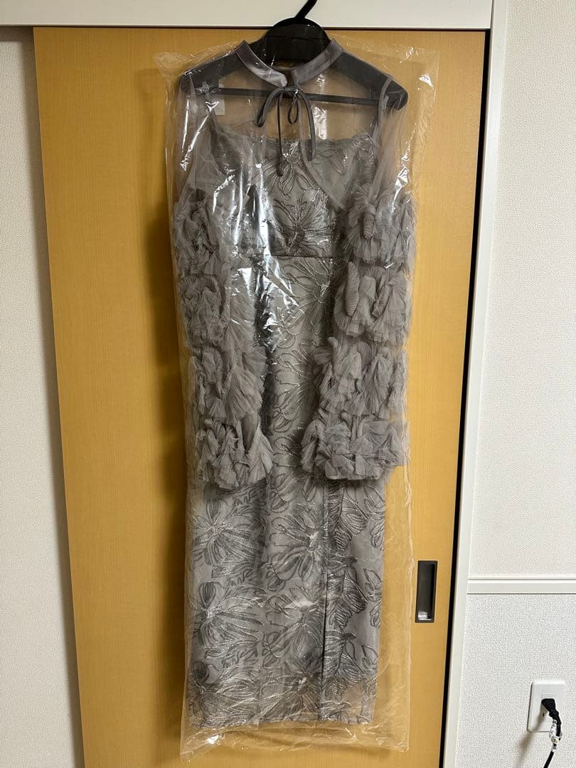 Leja フリルチュールスリーブリボンIラインワンピースドレス S タグ付き