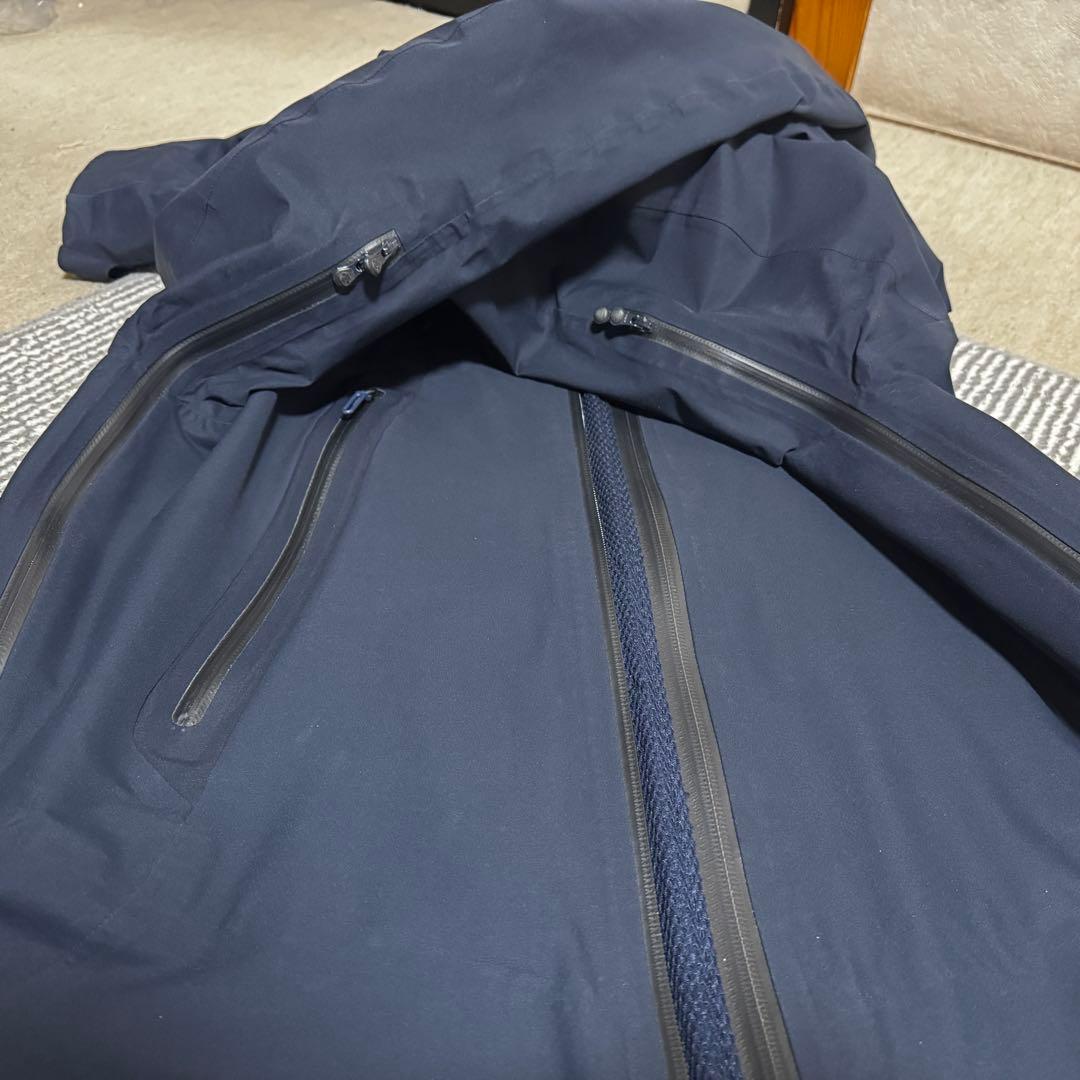 デサント オルテライン アクティブシェルジャケット　Lサイズ