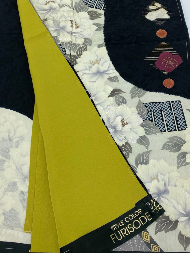 振袖 仮絵羽 金駒 銀駒 金彩 紋意匠 牡丹 正絹 未仕立て品 八掛付き