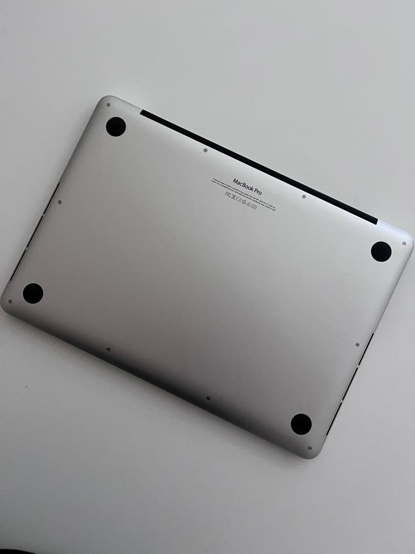 【限定値下!12/25まで】Apple MacBook Pro 13インチ