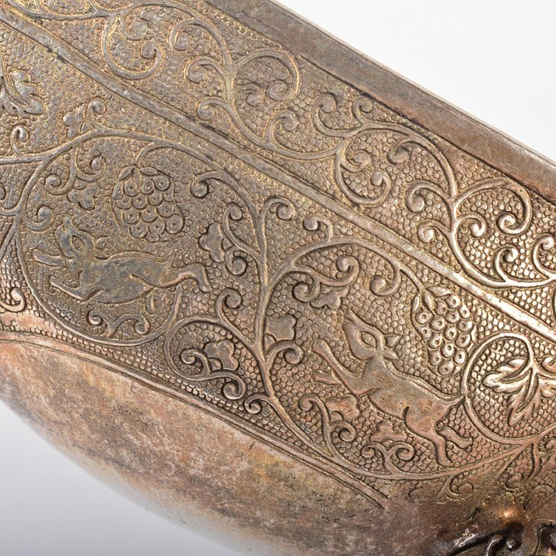 中国　白銅　唐草神獣文　爵　C　R6526E