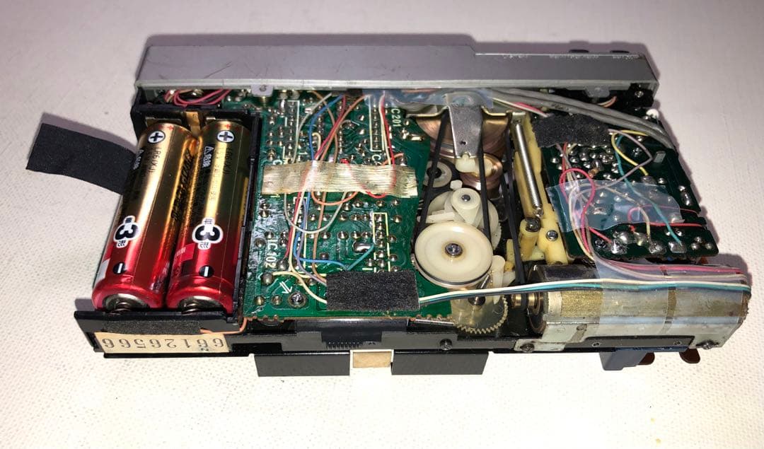 ボコボコに負けないで輝く⭐️TPS-L2 ソニー初代ウォークマン可動品J