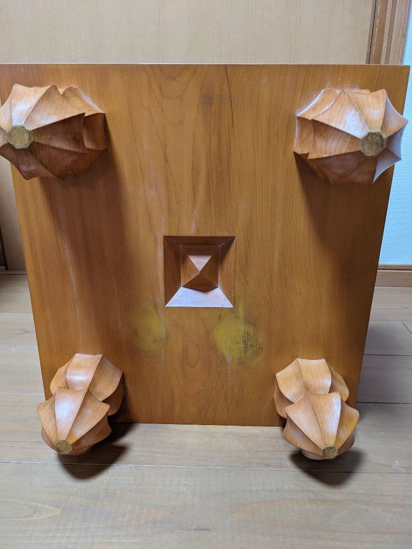 囲碁セット 4寸　脚付き　へそ付き　 蛤石　那智黒　碁笥セット