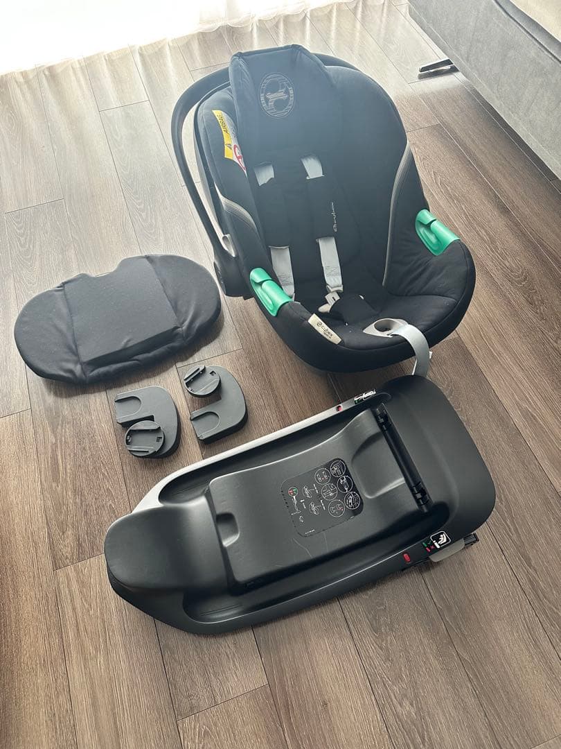 セール！美品cybex エイトン S2 i-size + ベースワン セット