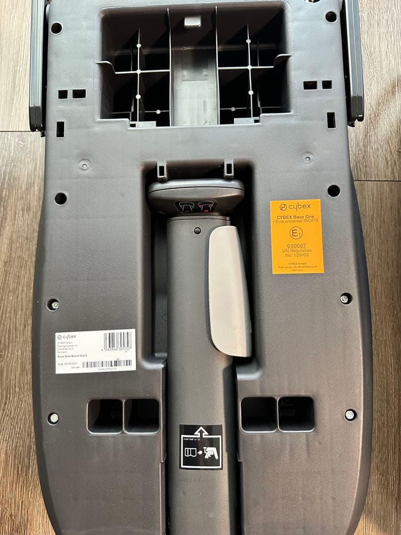 セール！美品cybex エイトン S2 i-size + ベースワン セット