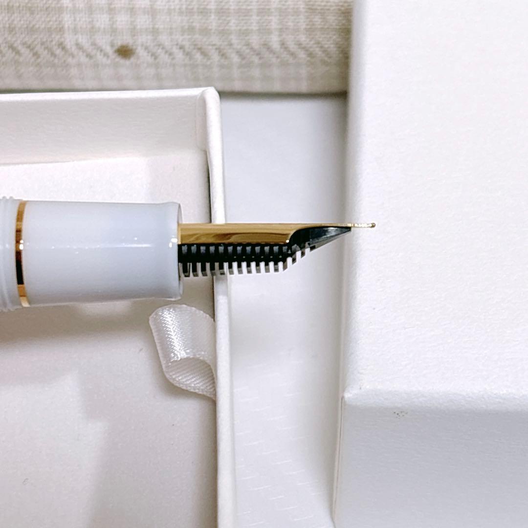 た*こ様 セーラー万年筆 春を待つシマエナガ ホワイト ピンク 中細